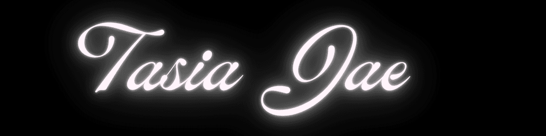 Tasia Jae Logo .png