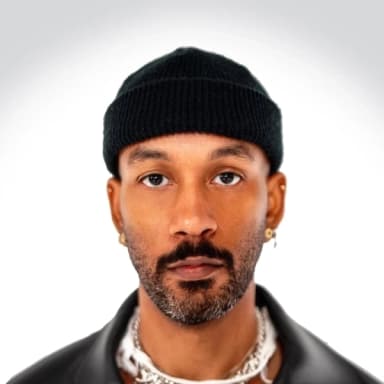 1_Profile_picture_Duckwrth_5b7a104da6.webp