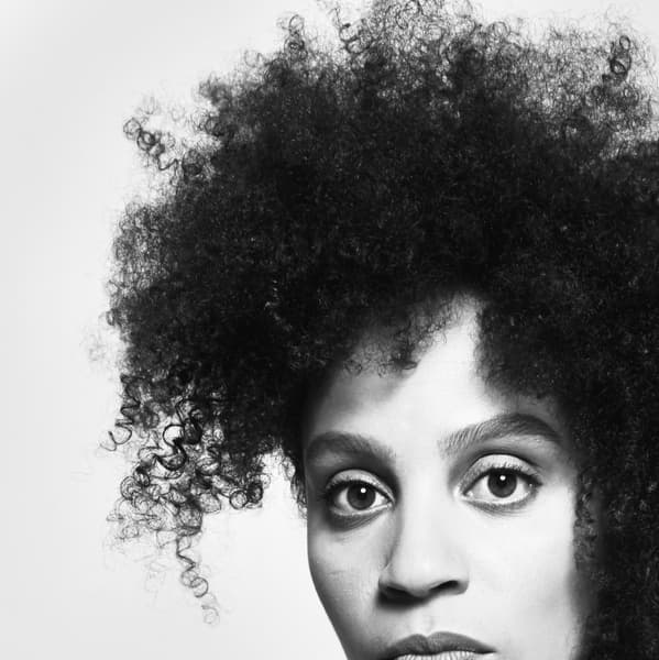 SarahElizabethCharles_1_ ShervinLainez.jpg